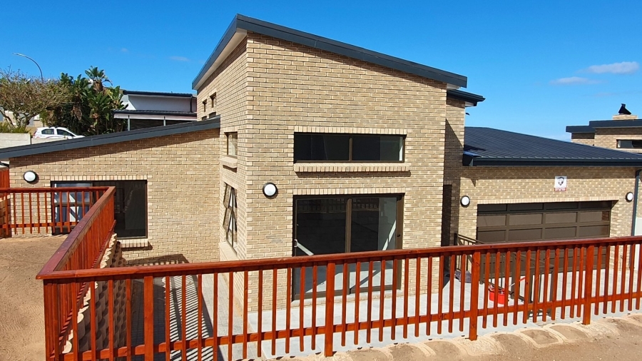 3 Bedroom Property for Sale in Dana Bay Western Cape